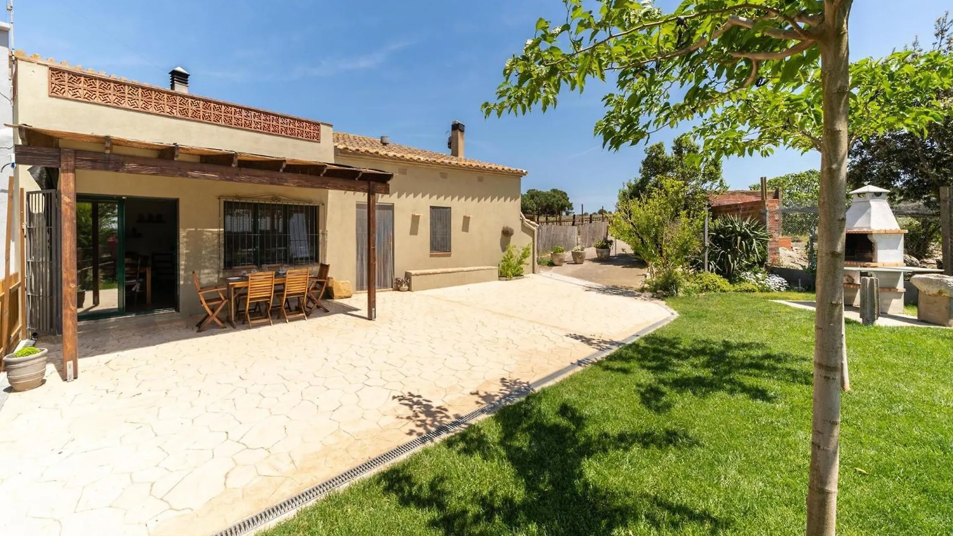 Rustic Style Villa Near Pyrenees Beach Ля Эскала 0*, Ля Эскала Испания
