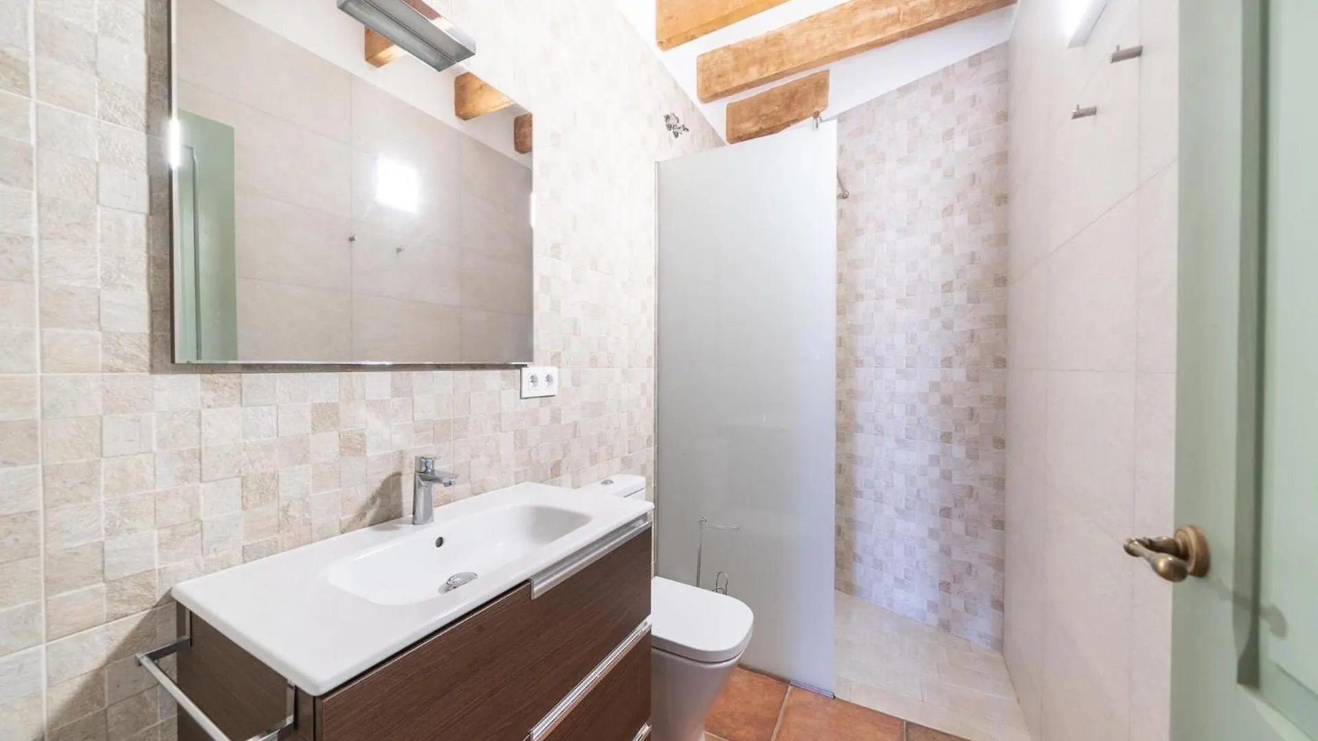 Rustic Style Villa Near Pyrenees Beach Ля Эскала